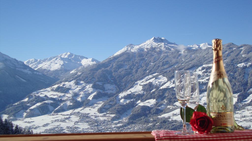 Appartementhaus Eberharter Hart im Zillertal Bagian luar foto